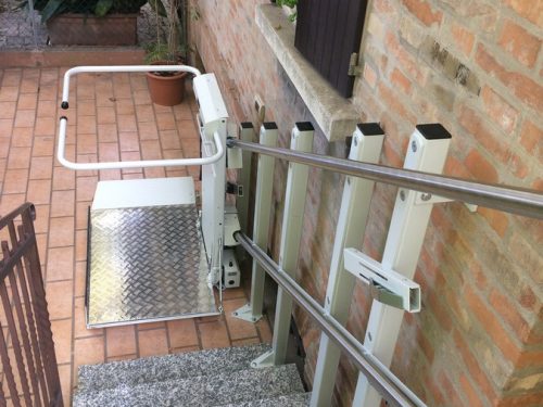 Installato montascale a pedana a RAVENNA